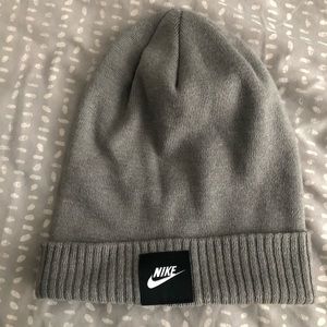 nike beanie- never worn